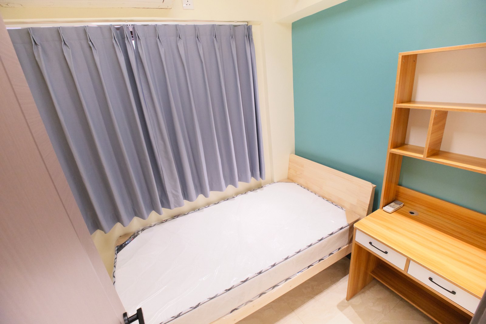 Whole-Flat Rental in Central Kowloon | Approx. 700 sq ft | Near East Tsim Sha Tsui MTR