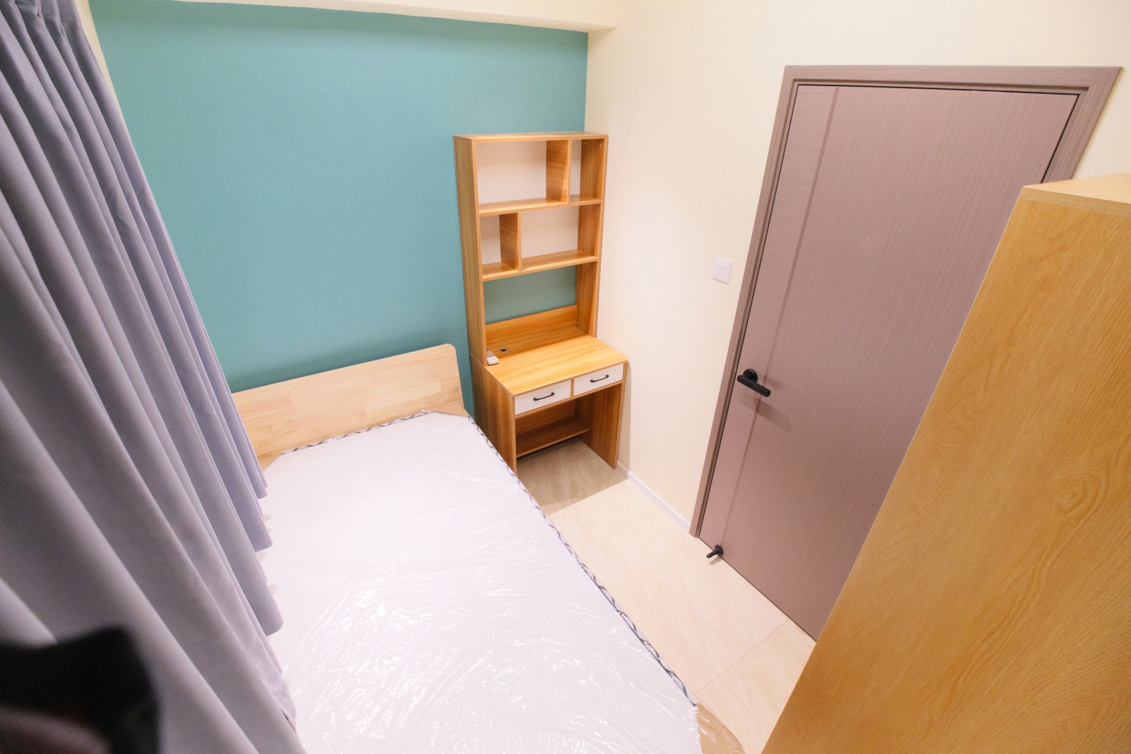 Whole-Flat Rental in Central Kowloon | Approx. 700 sq ft | Near East Tsim Sha Tsui MTR